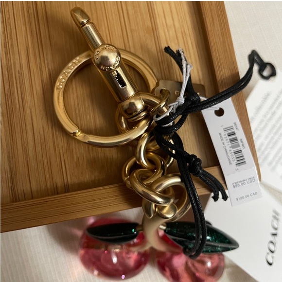 Coach Tea Rose Mini Studio Baguette Pewter/Black & a Pink Cherry Bag Charm NWT - Picture 17 of 17